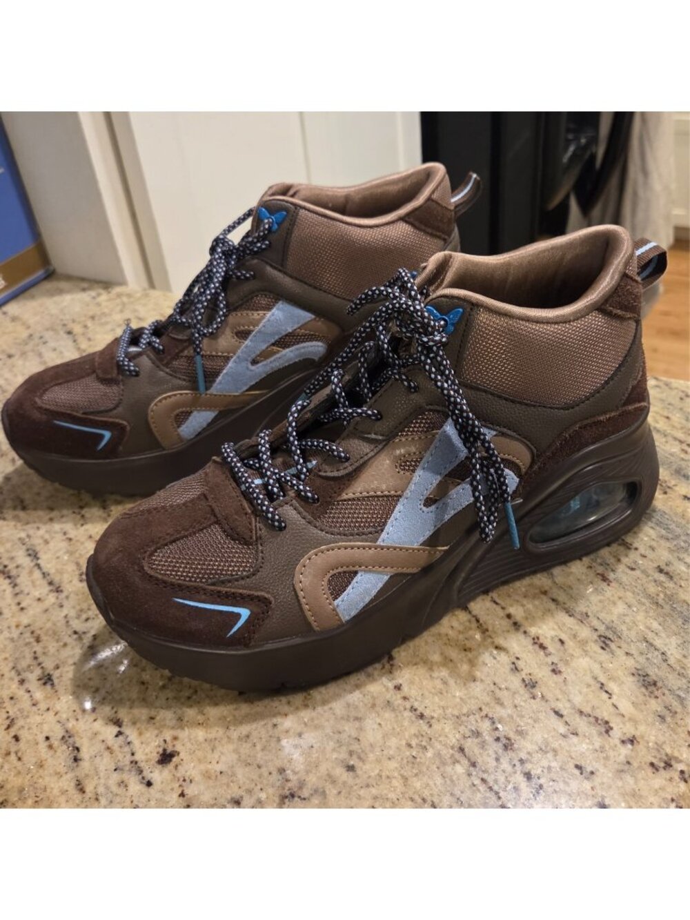 Skechers Womens Size 9.5 Avani Gregg Street Uno Hi platform sneakers 155276